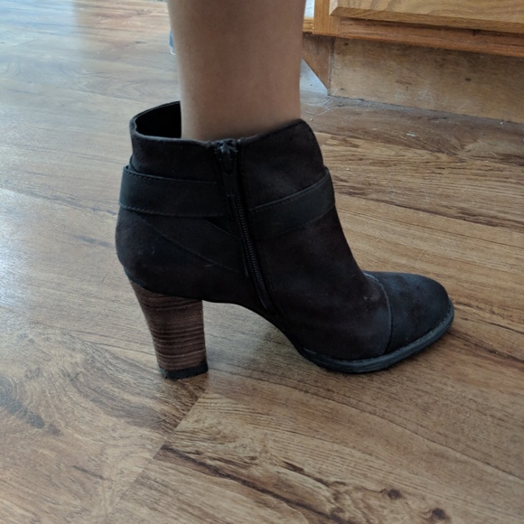 Crown Vintage Booties - Picture 3 of 3